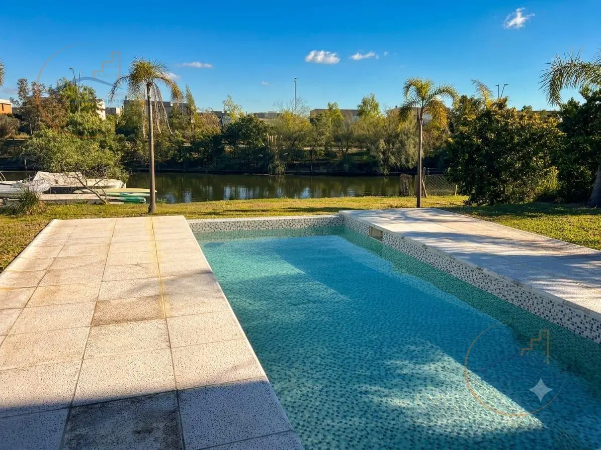 Casa en Venta a la Laguna Barrio Cerrado Marinas, Puertos del Lago, Escobar 1