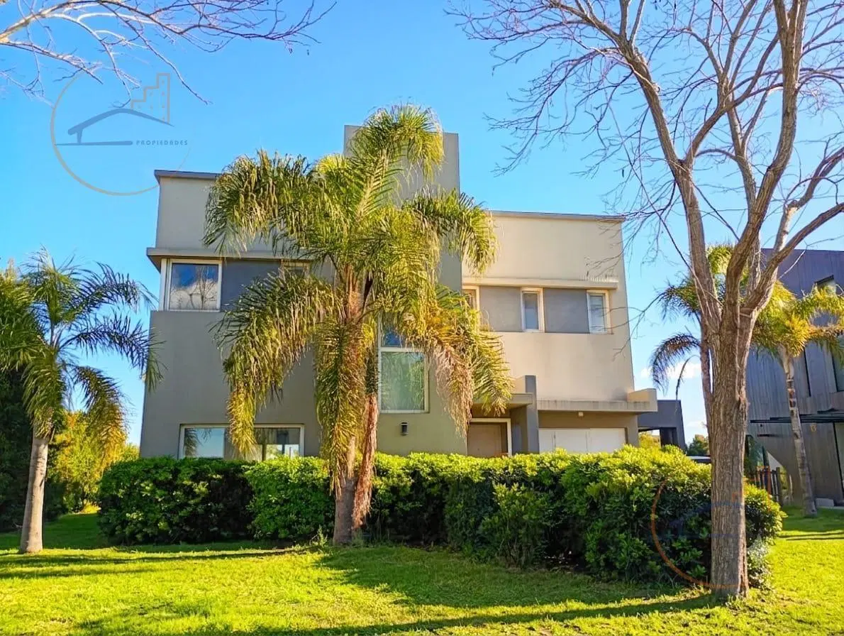 Casa en Venta a la Laguna Barrio Cerrado Marinas, Puertos del Lago, Escobar 2