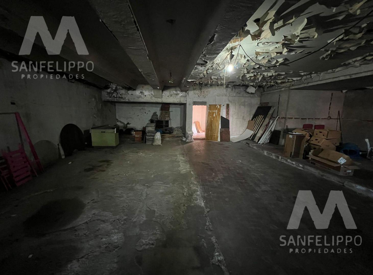 Foto de Galpón con vivienda a refaccionar en Wilde, Avellaneda, imagen 2