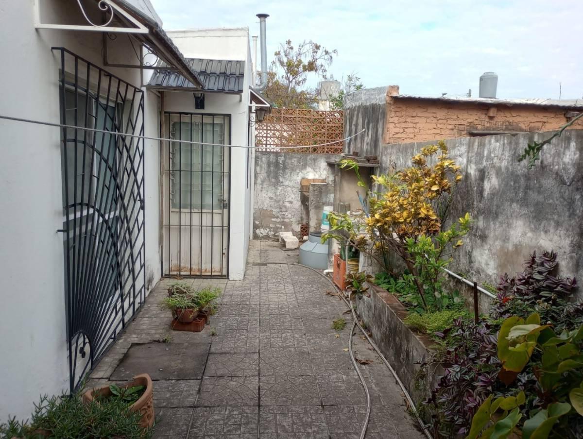 San Martin 7000 - 2 Casas de 2 Dorm. en Venta, con Coche 2