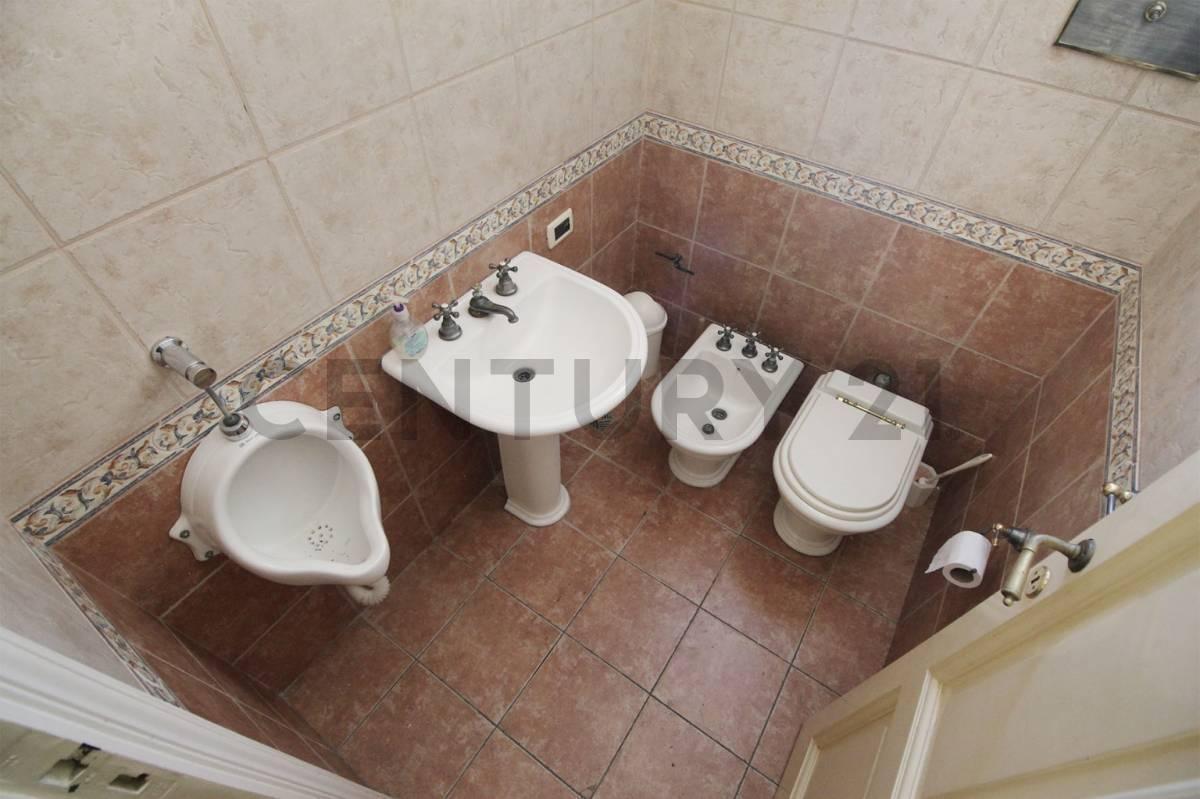 Venta Semipiso 7 Ambientes, Apto Profesional - Balvanera 2