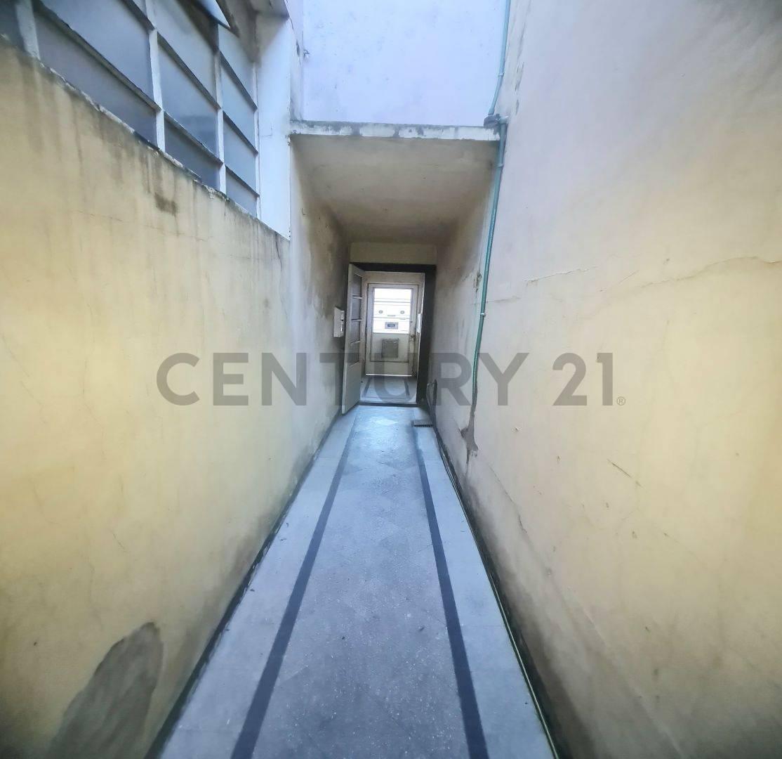 Venta de PH en Block, en Villa Luro 2