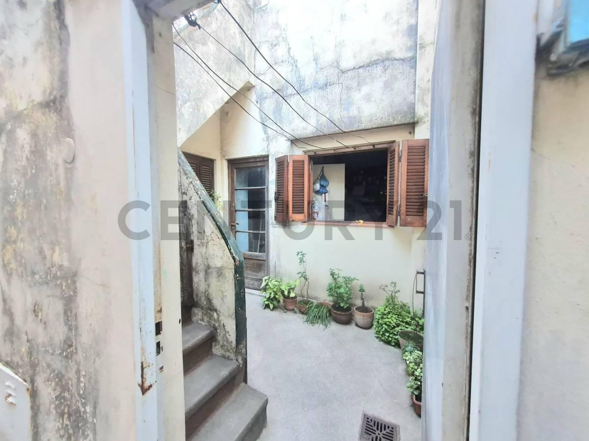 Venta de PH en Block, en Villa Luro 4