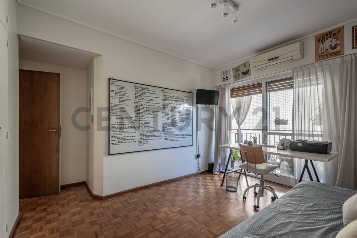 Venta Departamento Piso Completo 5 Ambientes - Cochera - Balcon - Seguridad - Belgrano 4