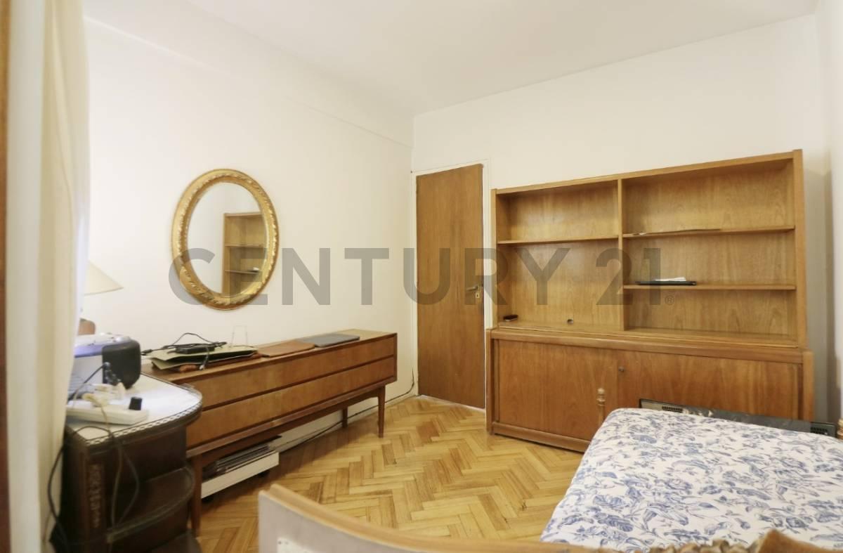 Venta Departamento Cuatro Ambientes C/ Dependencia en Flores 5