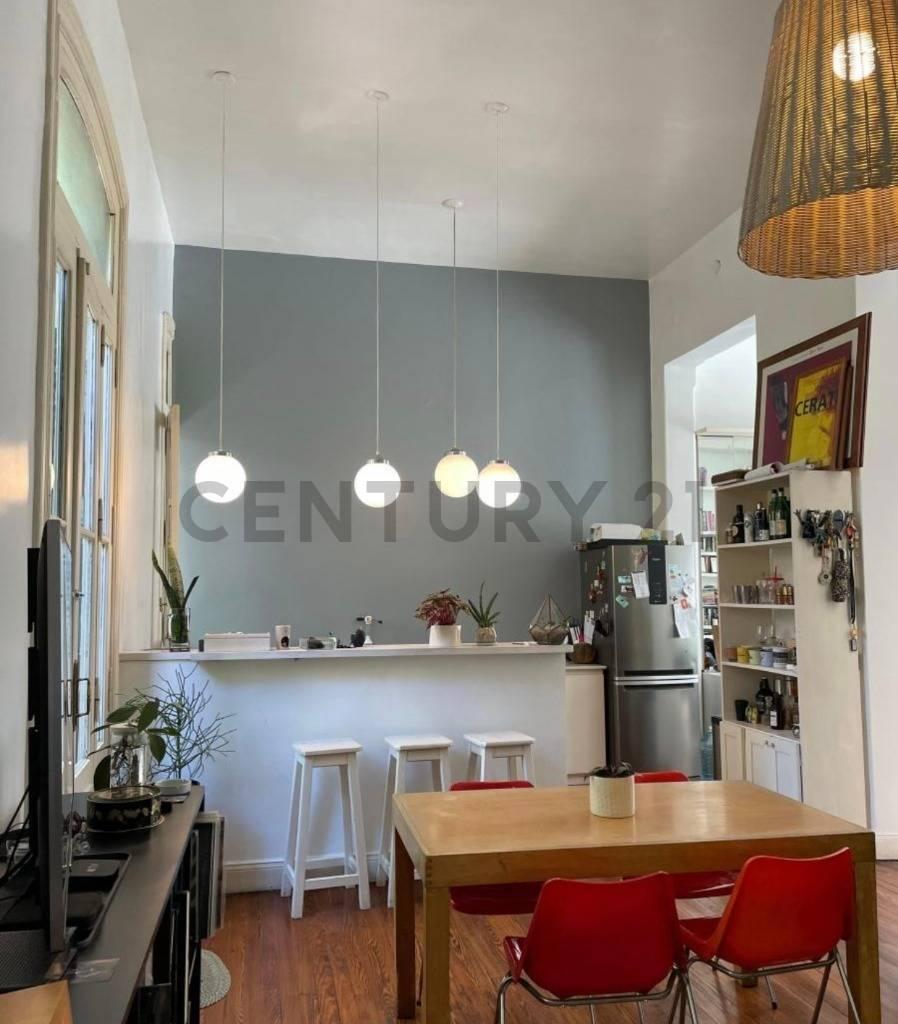 Venta PH Cuatro Ambientes en Caballito Sur 2