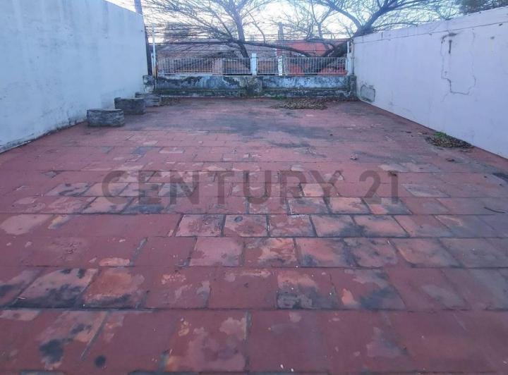 Venta de PH en block, en Villa Luro 5