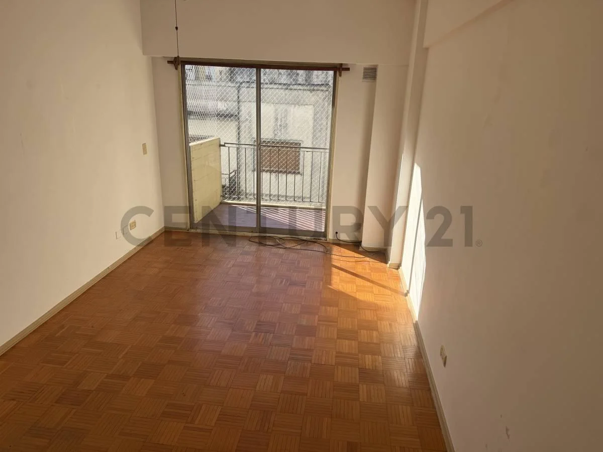 VENTA DEPARTAMENTO DOS AMBIENTES EN SAN TELMO