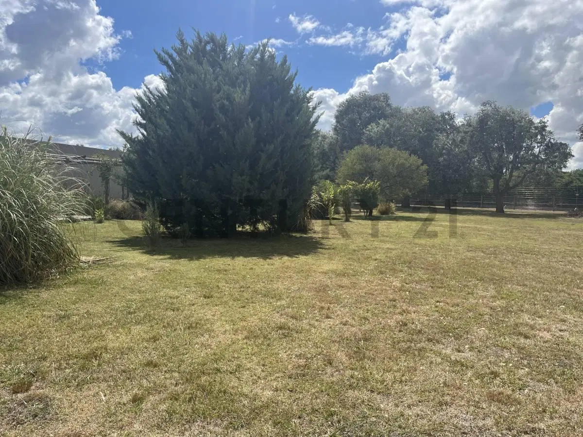 Venta de lote en Barrio Chacras La Primavera - Carlos Keen 3