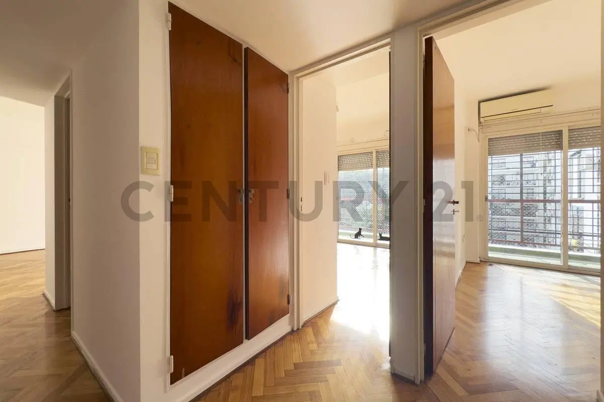 Venta Departamento 3 ambientes - Vestidor y  Espacio Guarda coches en Belgrano R. 8
