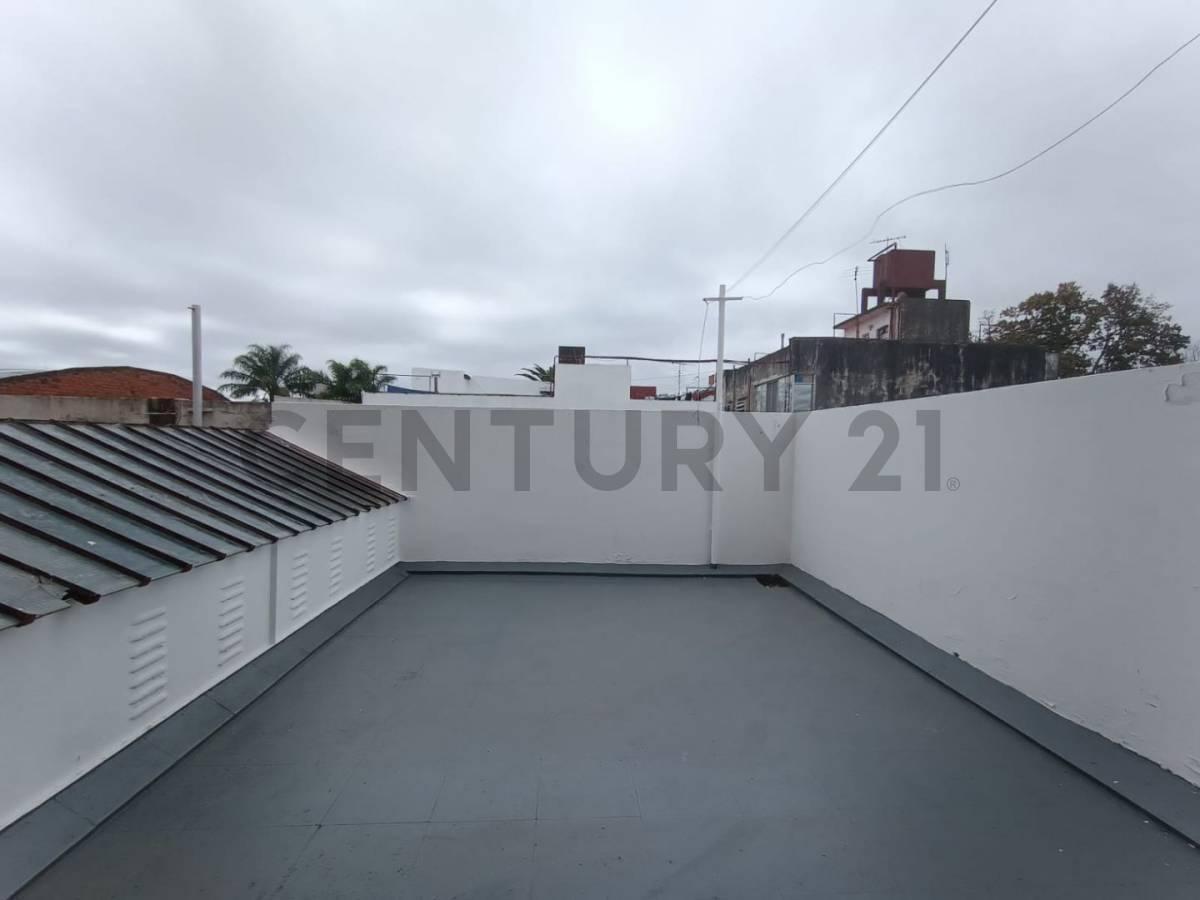 Foto de Venta Departamento 2 Ambientes por escalera - Patio -Sin Expensas en, imagen 5