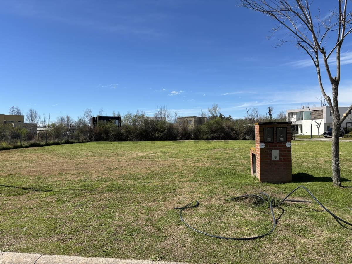 Foto de VENTA LOTE 600 M2 EN PUERTOS DEL LAGO - BARRIO ACACIAS, imagen 1