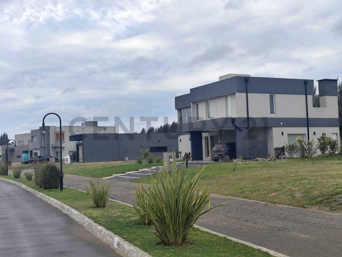 Foto de VENTA DE LOTE DE 800 M2 PROXIMO A LAGUNA CLUB DE CAMPO CRUZ DE SUR, imagen 3