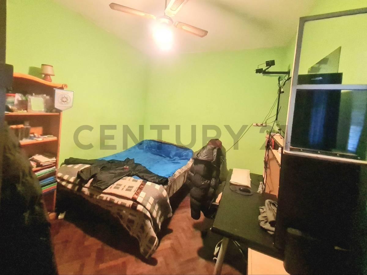 Foto de Venta de PH en block, en Villa Luro, imagen 2