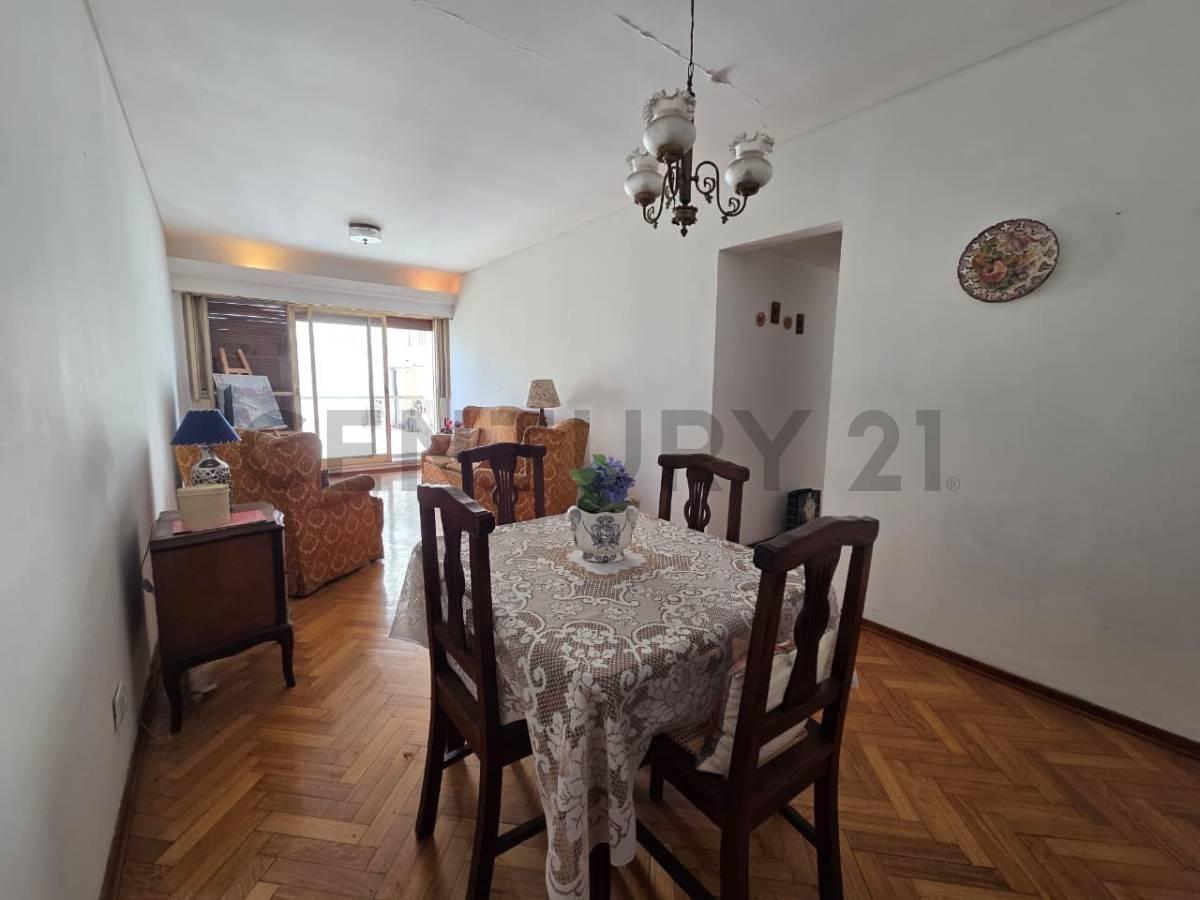 Foto de VENTA DEPARTAMENTO 3 AMBIENTES - DEPENDENCIA - BALCON EN CABALLITO, imagen 1