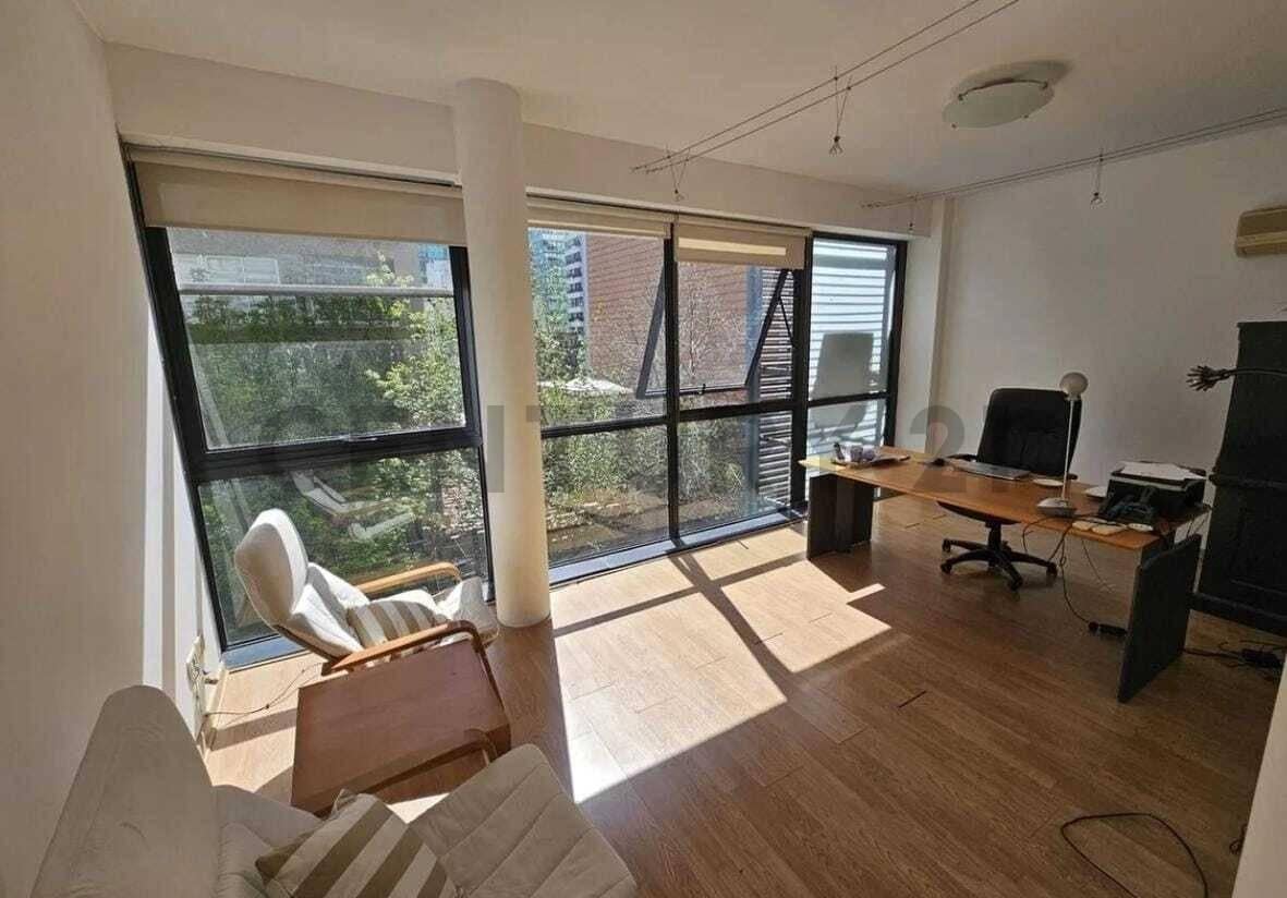 Foto de VENTA DE OFICINA EN PALERMO NUEVO INVERSIÓN SEGURA, imagen 1