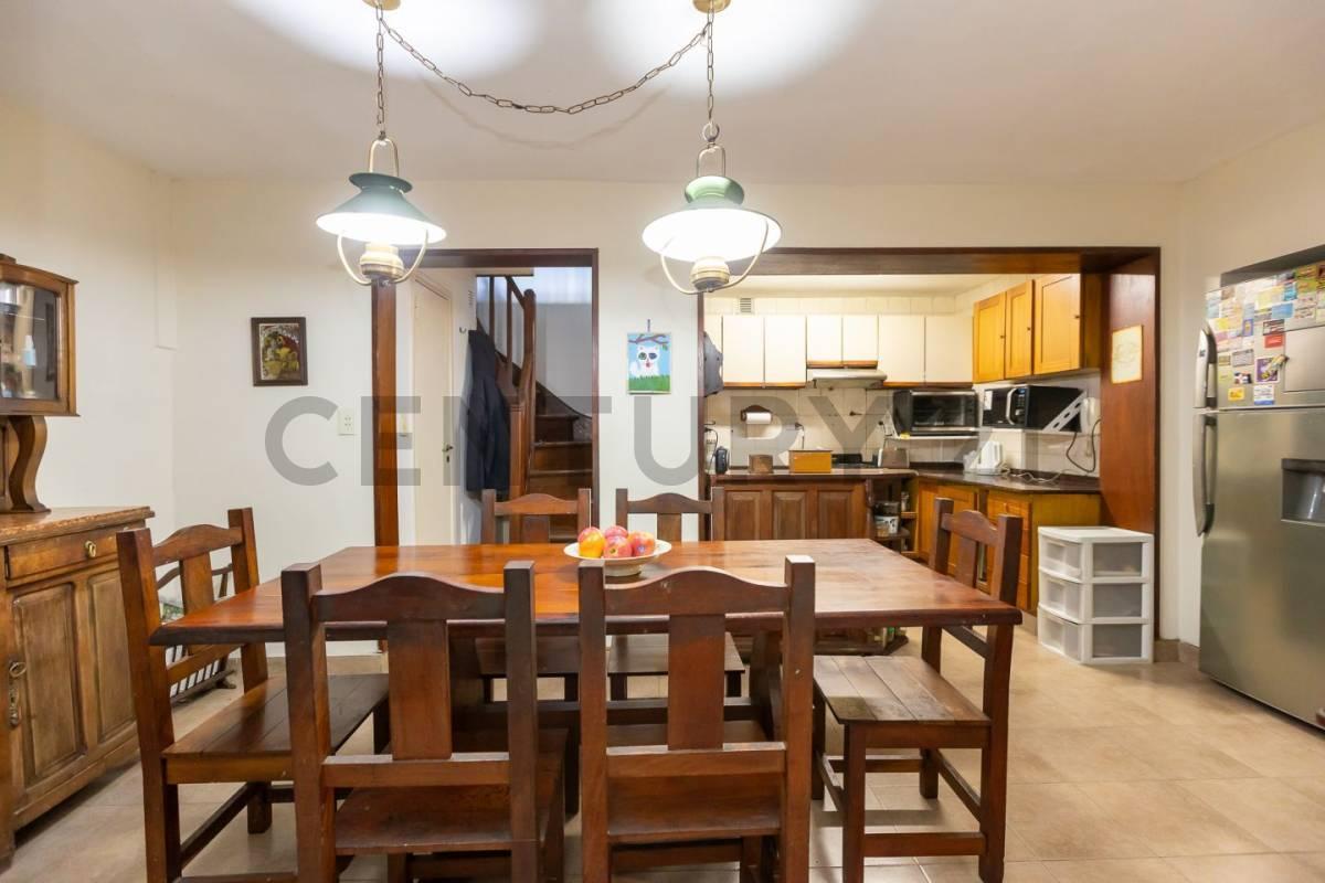 Venta PH 6 Ambientes en Coghlan 3