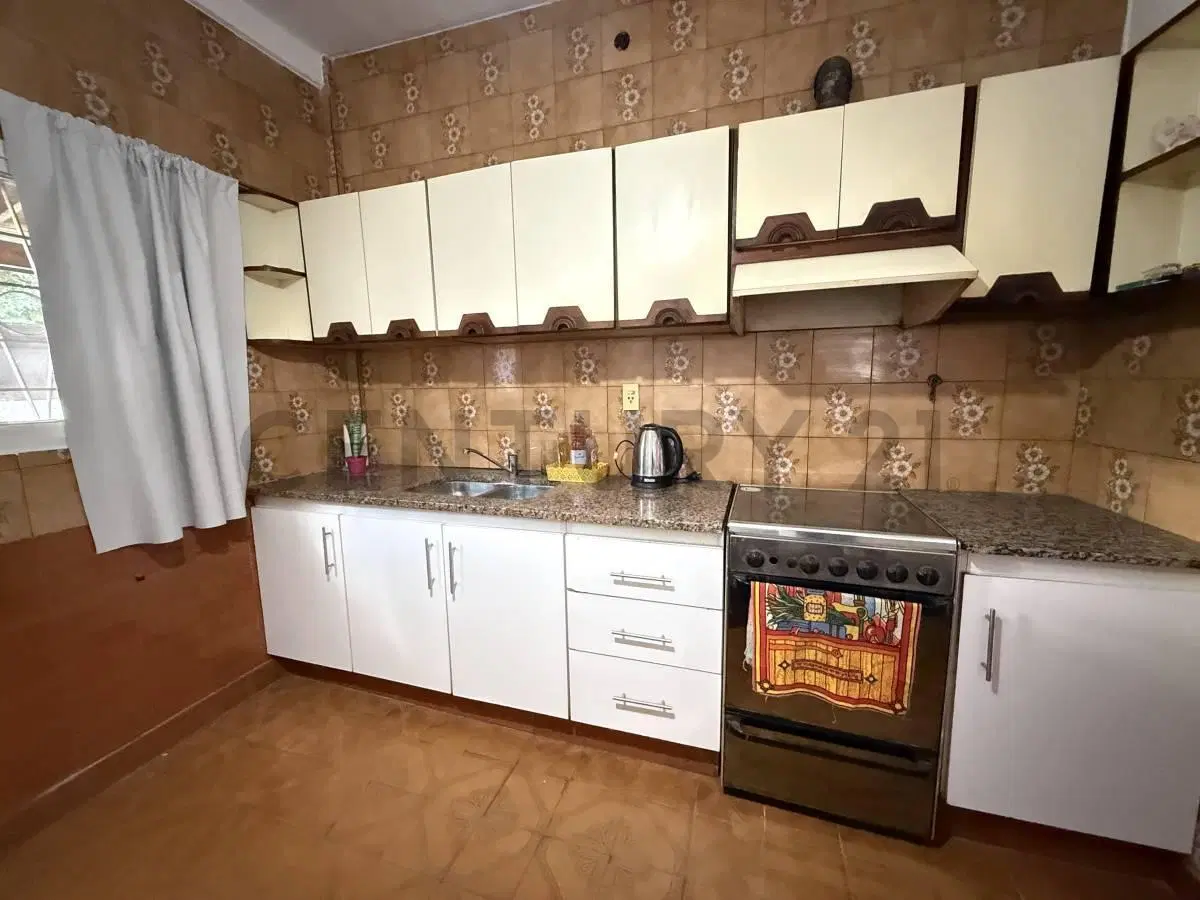 VENTA CASA 4 AMBIENTES CON JARDIN 5