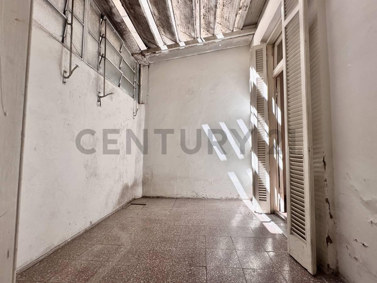 Foto de [ Venta PH | 2 Ambientes | Almagro | Potencial Constructivo | Sin, imagen 4