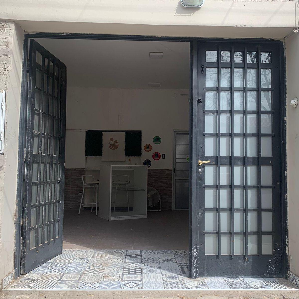 Local y Casa S/25 de Mayo Bombal - 4 Amb - Dueño Vende 4