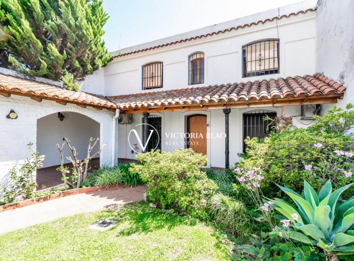 Casa 6 Ambientes en Venta  2