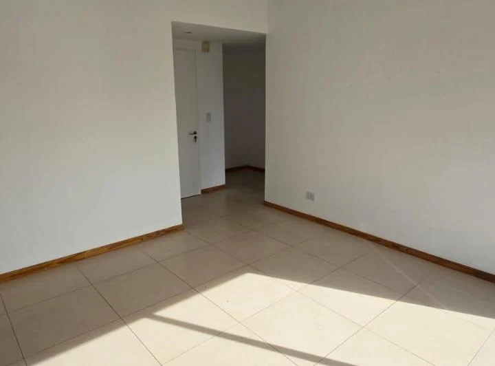 Departamento dos Ambientes en Alquiler 2
