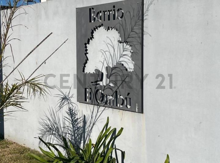 Foto de Casa en venta. Barrio Cerrado "El Ombu", imagen 1