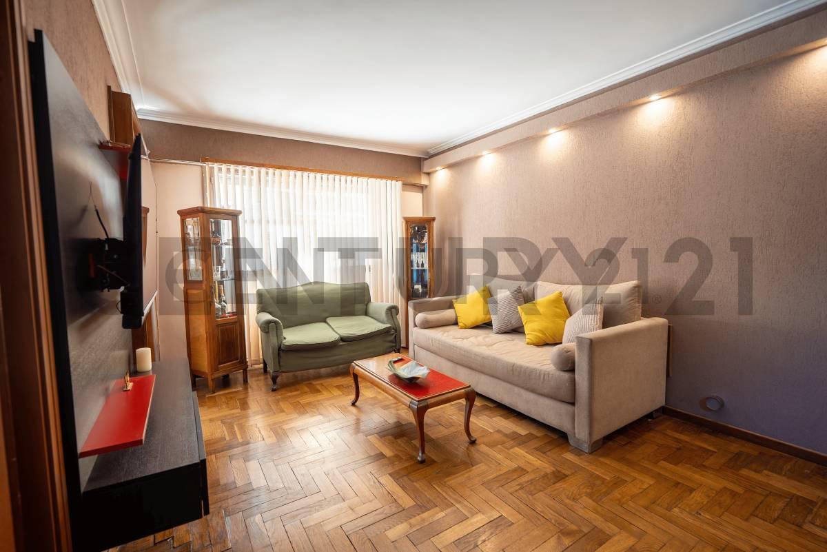 Foto de CASA EN VENTA – EXCELENTE PROPIEDAD DE ESTILO EN EL CENTRO DE LA PLATA, imagen 4