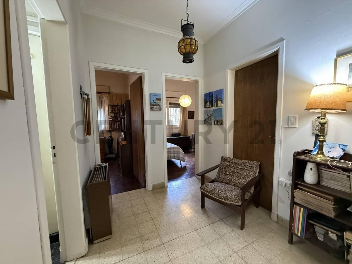 Foto de VENTA DE CASA EN CITY BELL, ENTRE CAMINOS CON GRAN PARQUE, imagen 3