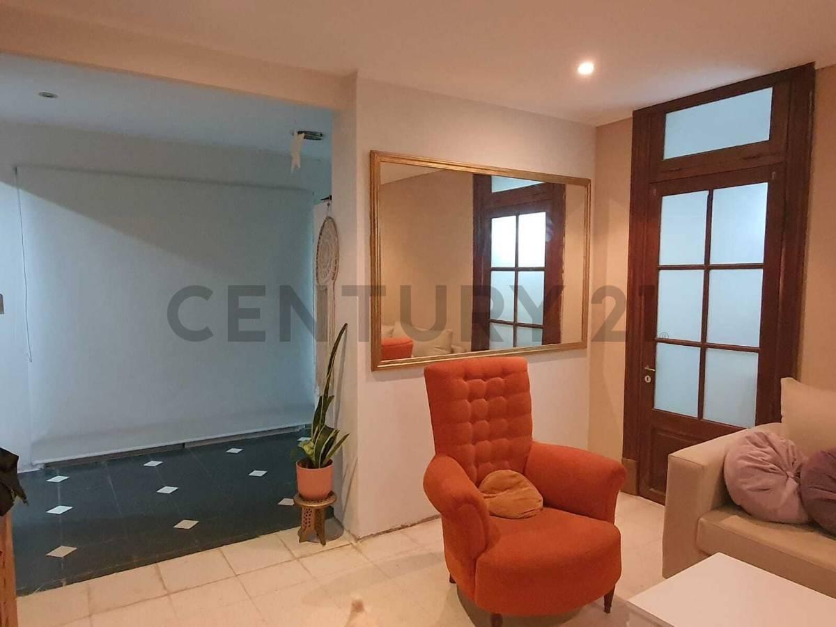 Foto de Casa reciclada con garage para varios autos y 2 dormitorio mas, imagen 4