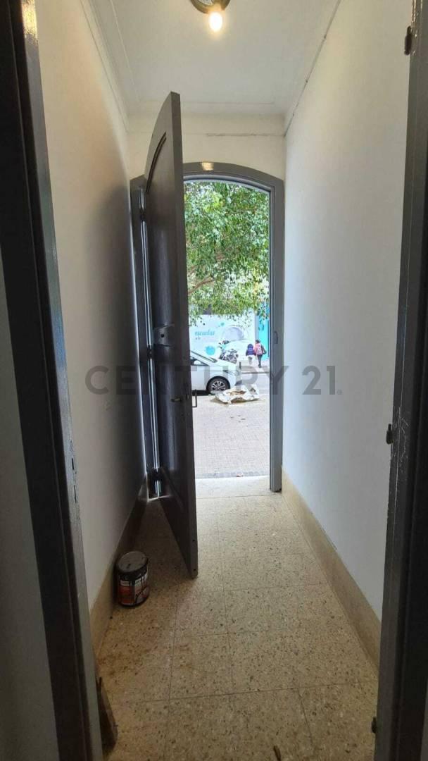 Foto de DEPARTAMENTO en Venta sobre calle 63 y Diagonal 73 – Excelente, imagen 2