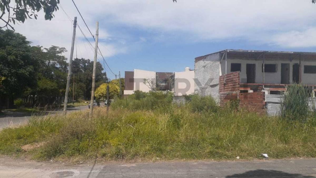 Foto de Lote en esquina en venta – Zona en crecimiento San Carlos La Plata |, imagen 2