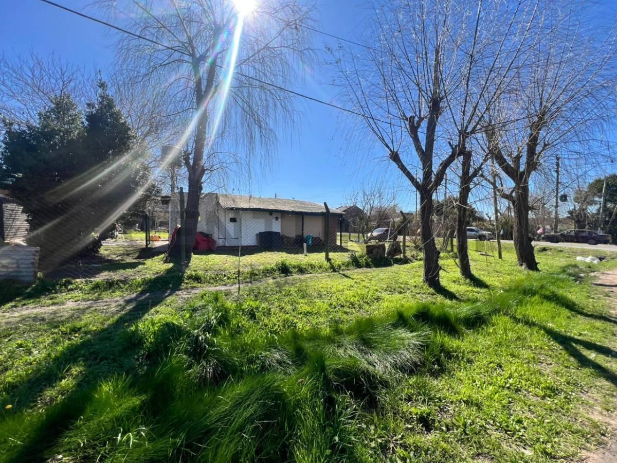Foto de casa en Venta 155 esquina 36, imagen 5