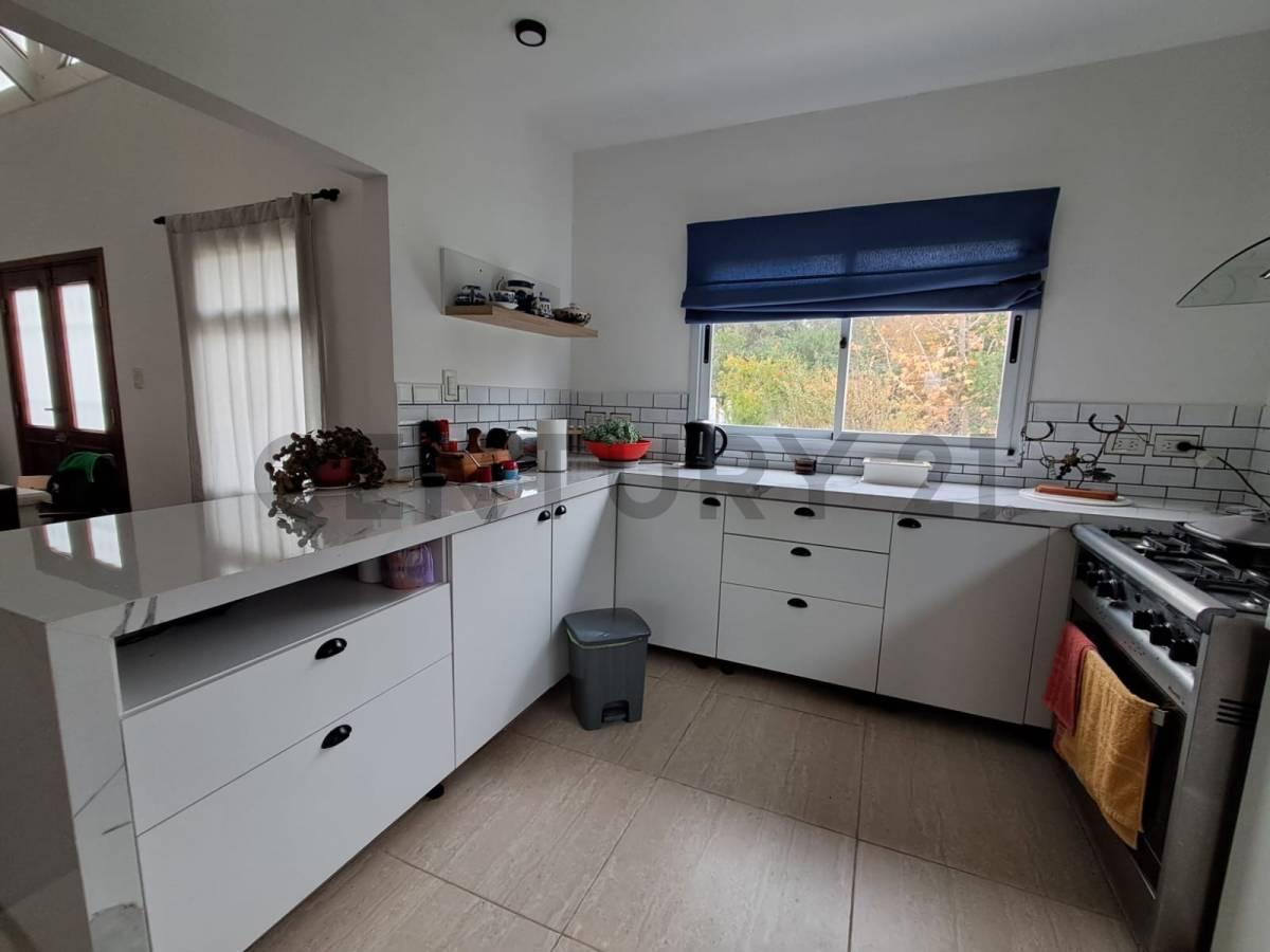 Foto de Casa en venta, ubicada en Brandsen, lote de 800mts, parque y pileta., imagen 5