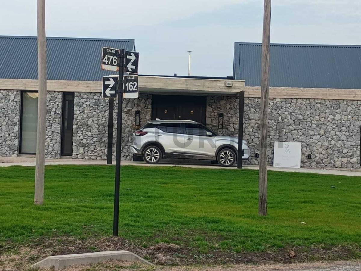 Foto de Lote en venta en Barrio La Cañada I (467y160), imagen 2