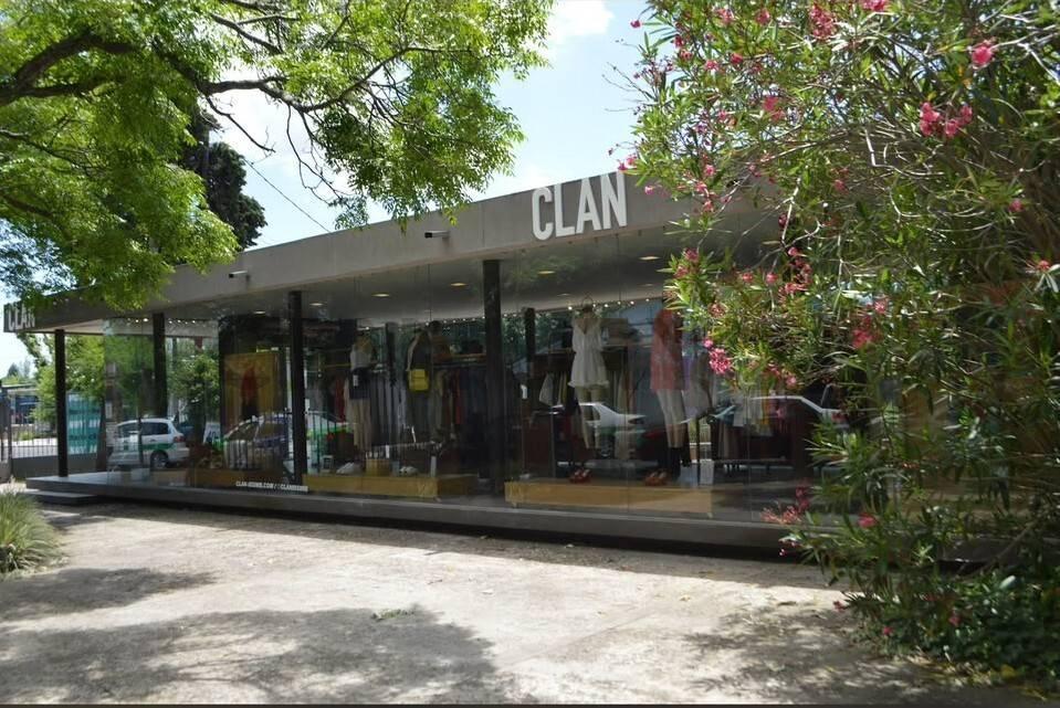 Foto de LOCAL COMERCIAL EN VENTA, CON UBICACIÓN ESTRATÉGICA EN LA ENTRADA A, imagen 2