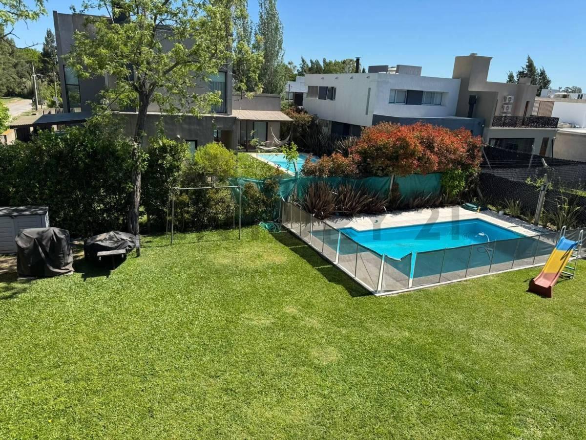 Foto de Casa en venta - 508 y 139, imagen 5