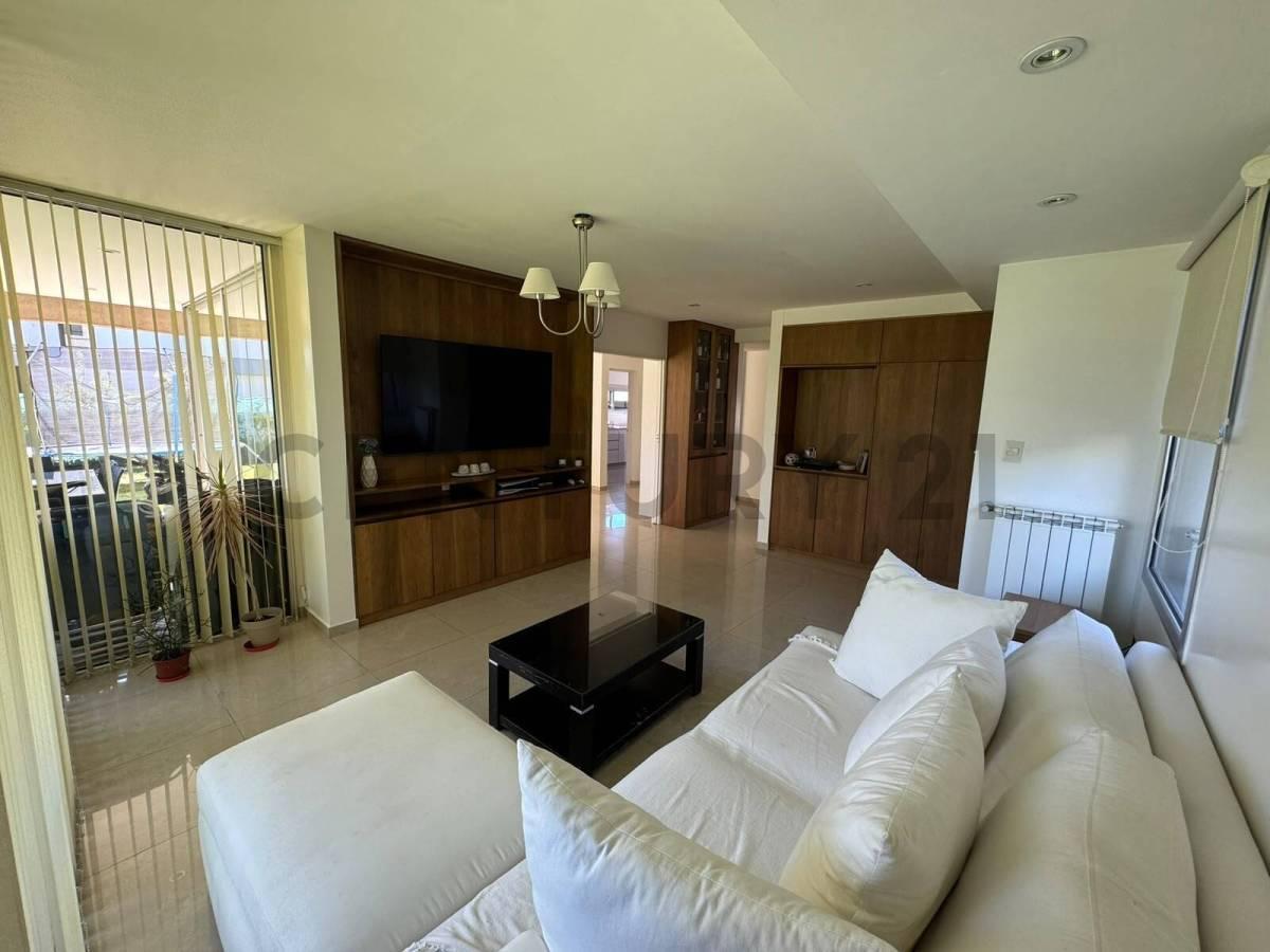 Foto de Casa en venta - 508 y 139, imagen 1