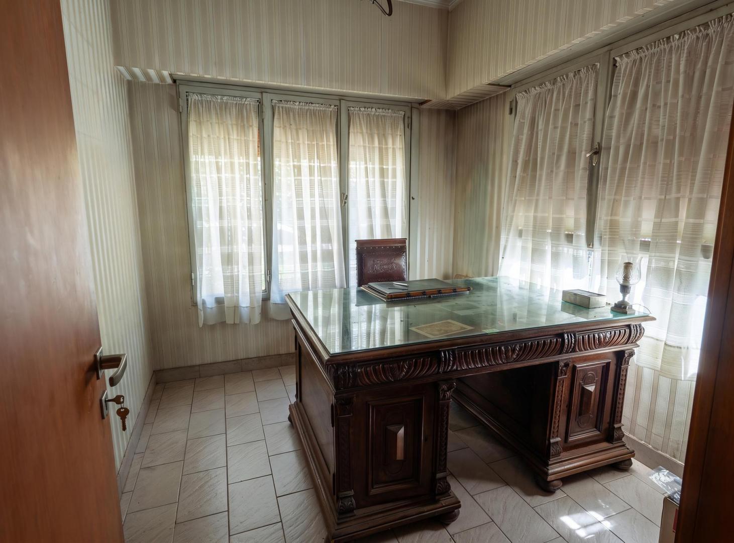 Foto de Casa en venta con amplio jardín – Zona Bellas Artes, imagen 1