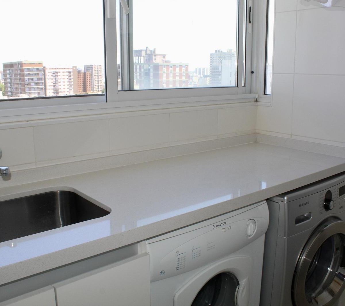 Departamento de 4 Ambientes en Belgrano R en Venta con Cochera y Baulera 4
