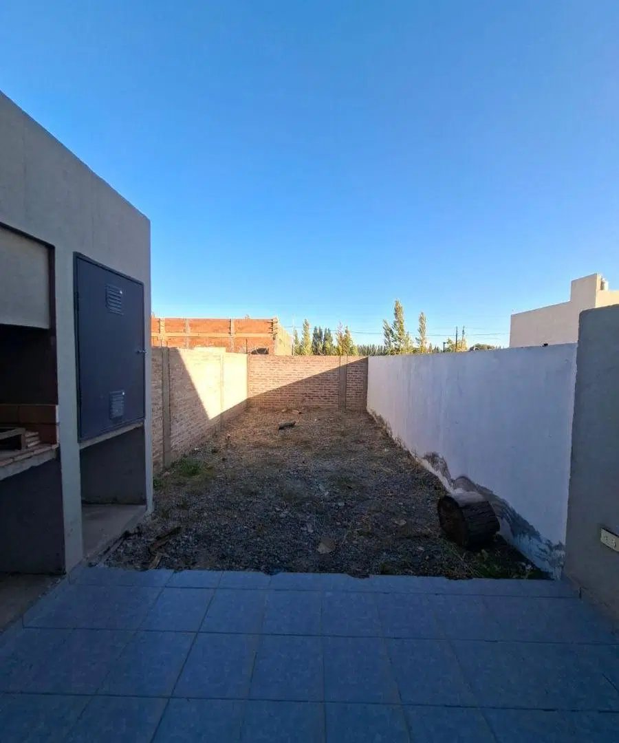 ALQUILO DX 2 DORMITORIOS ALTOS ALBERDI 2 PLOTTIER 2