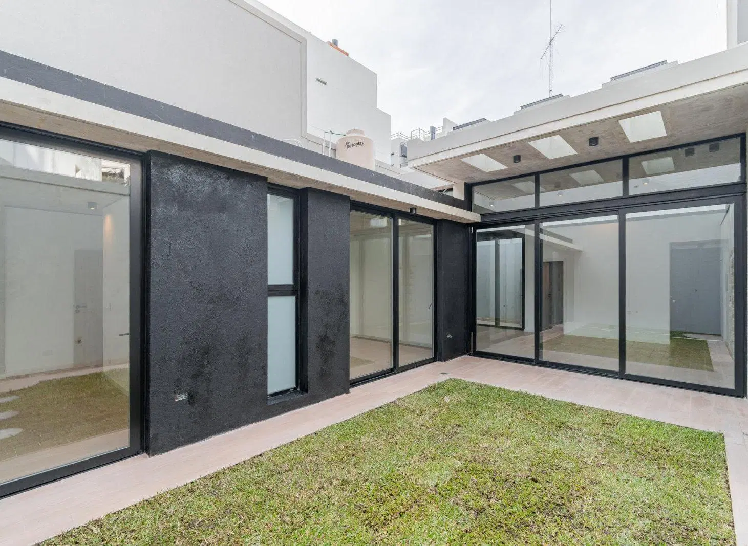 Venta PH 3 ambientes con jardín y patio con parrilla. Sin expensas - Villa Urquiza 1