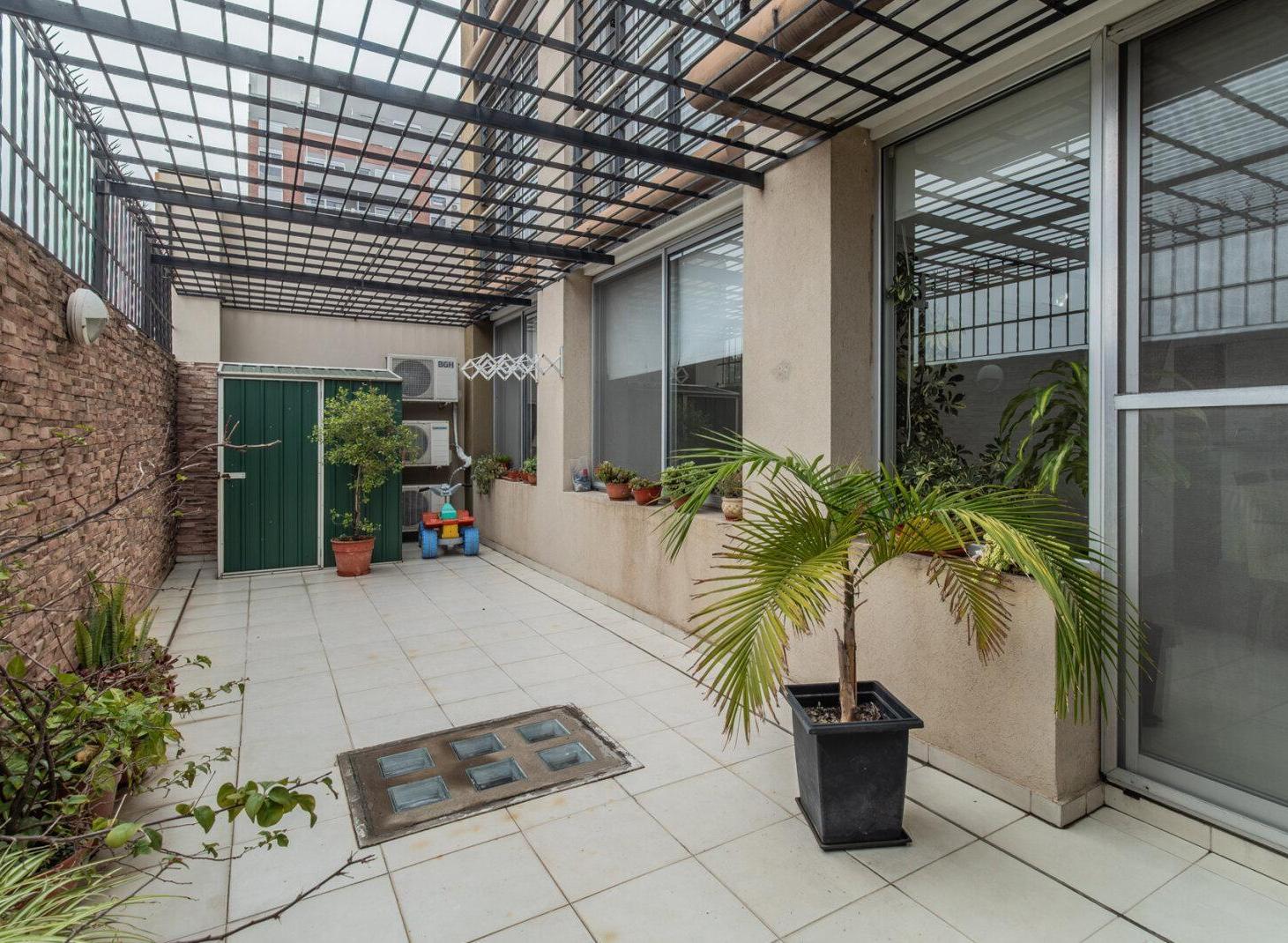 Departamento 3 ambientes - Con Patio