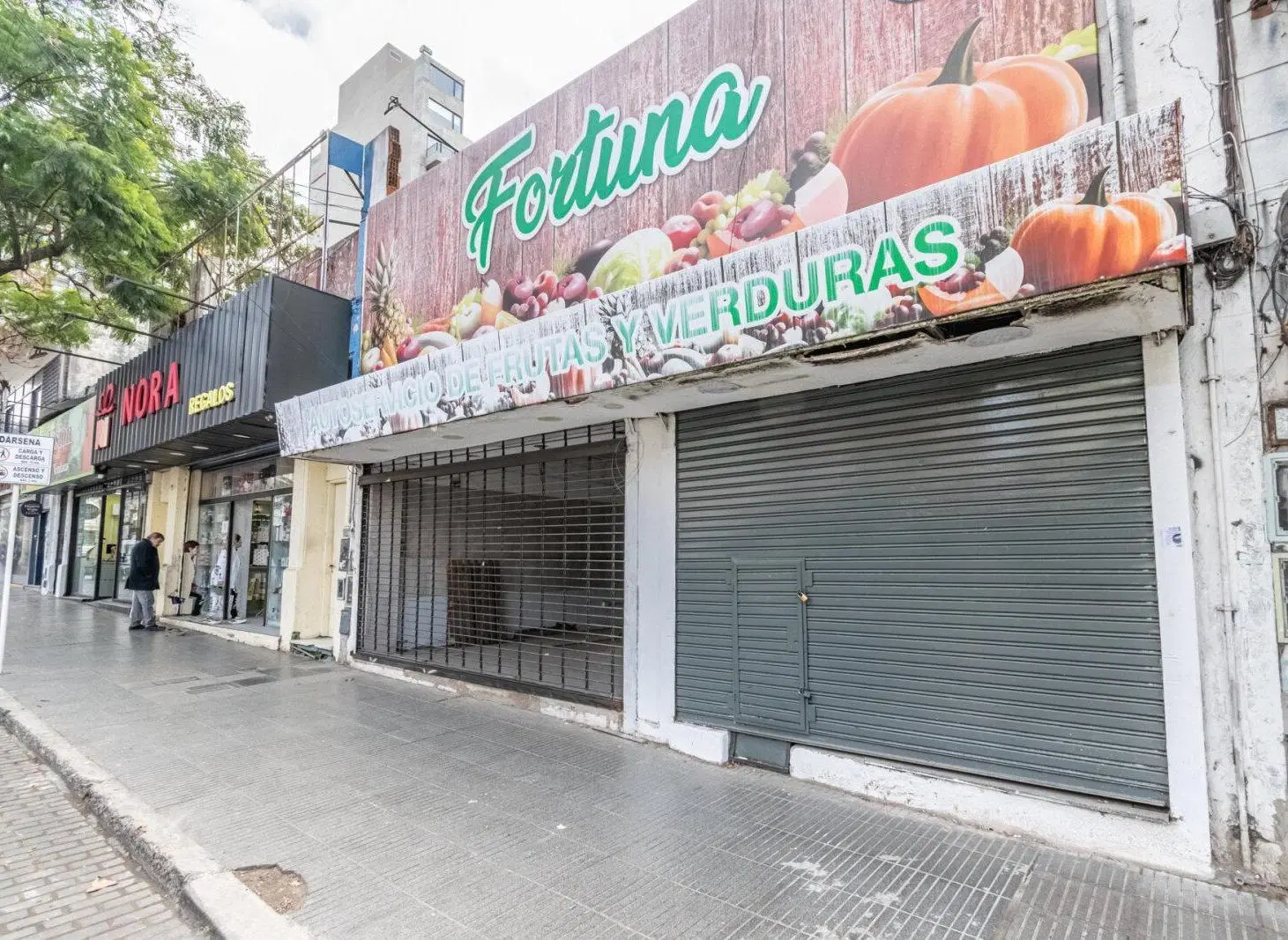 Local Comercial en Av Cabildo 4200 2