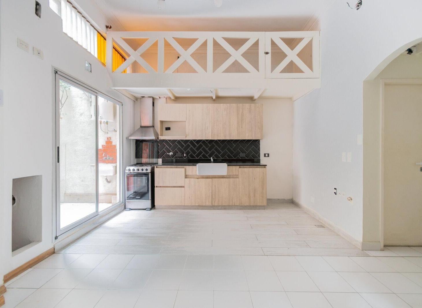 Foto de Departamento 2 ambientes - Con escritorio y patio, imagen 2