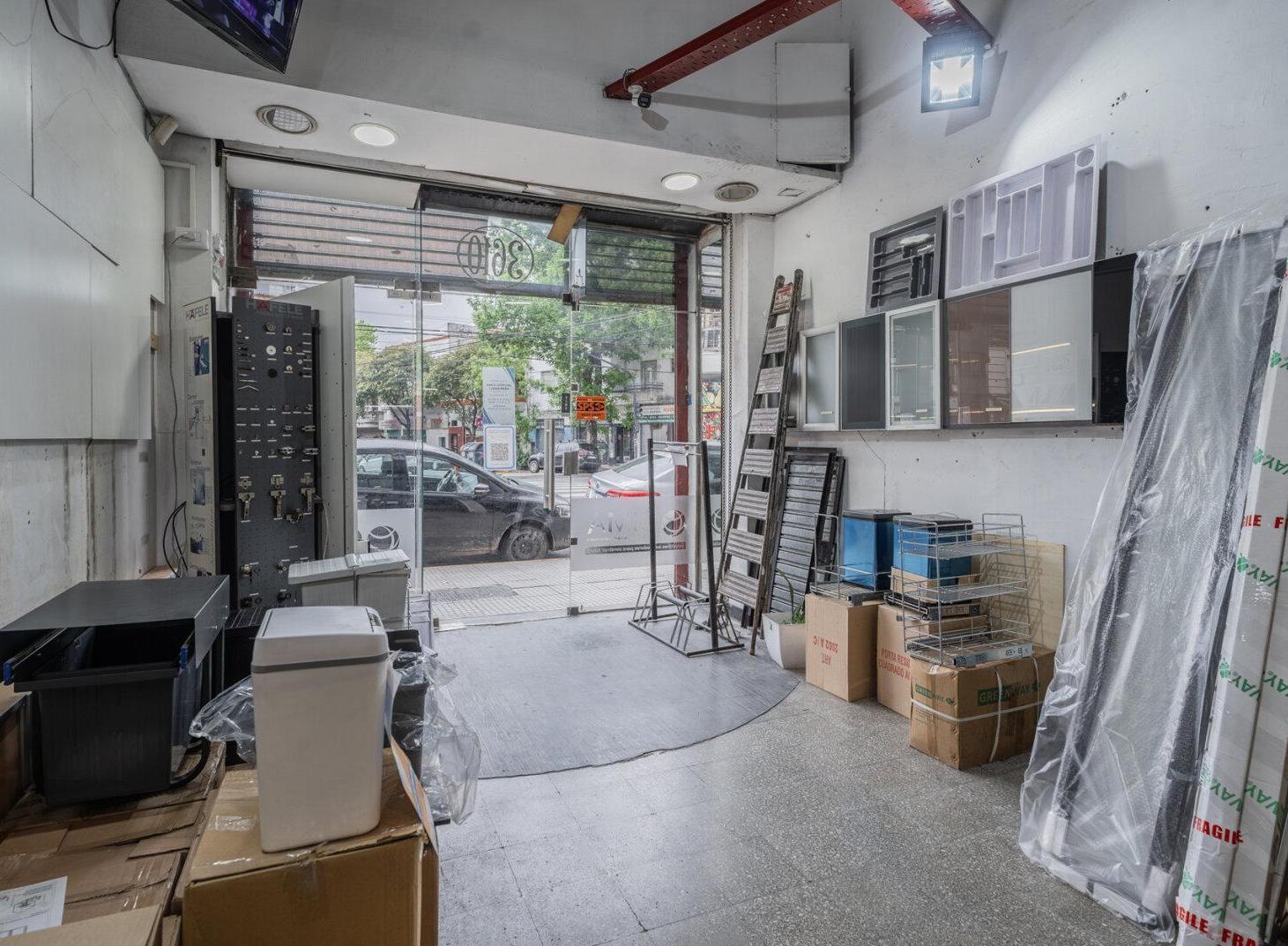 Foto de Venta local comercial con renta en Villa Ortuzar, imagen 2