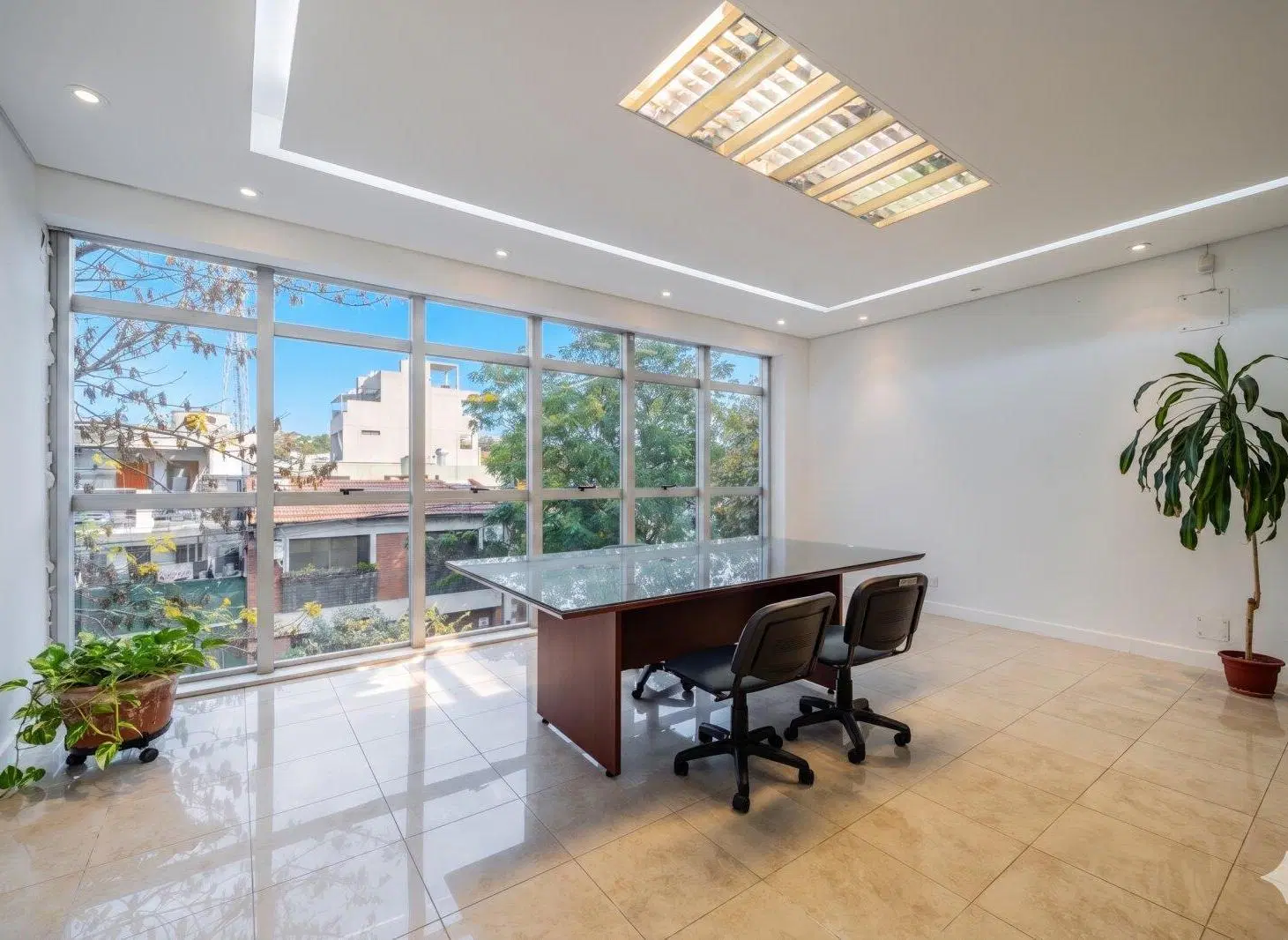 Edificio comercial - 4 Plantas - Subsuelo - Cocheras - Terraza 2