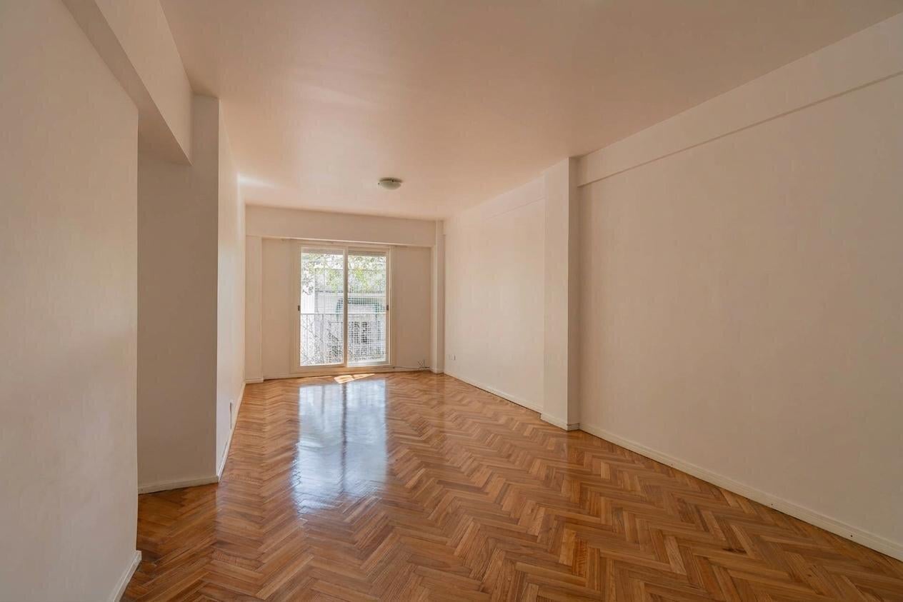 Foto de Semipiso - Cochera - Frente - Balcón - Belgrano, imagen 3