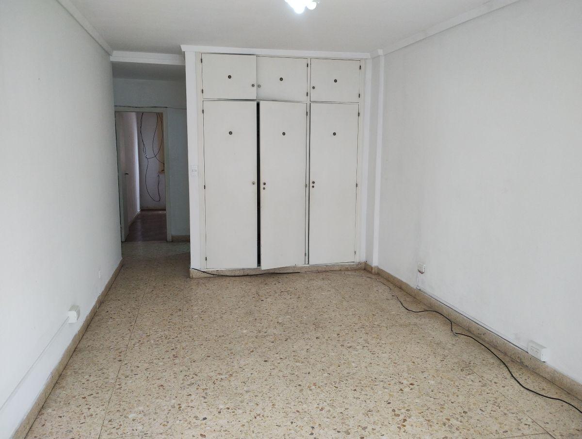 Foto de 24 meses 2 ambientes con dependencia, balcón y vista al mar, imagen 4