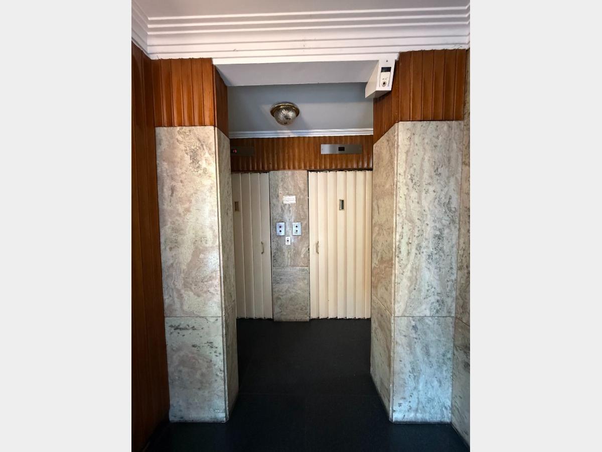 Foto de Departamento de 4 amb apto crédito con balcón y cochera en alquiler, imagen 4